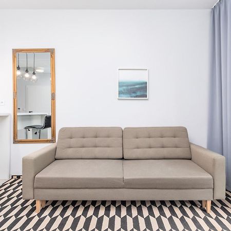 Prymasa Tysiaclecia 83A C - D By Homeprime Warsawa Bagian luar foto