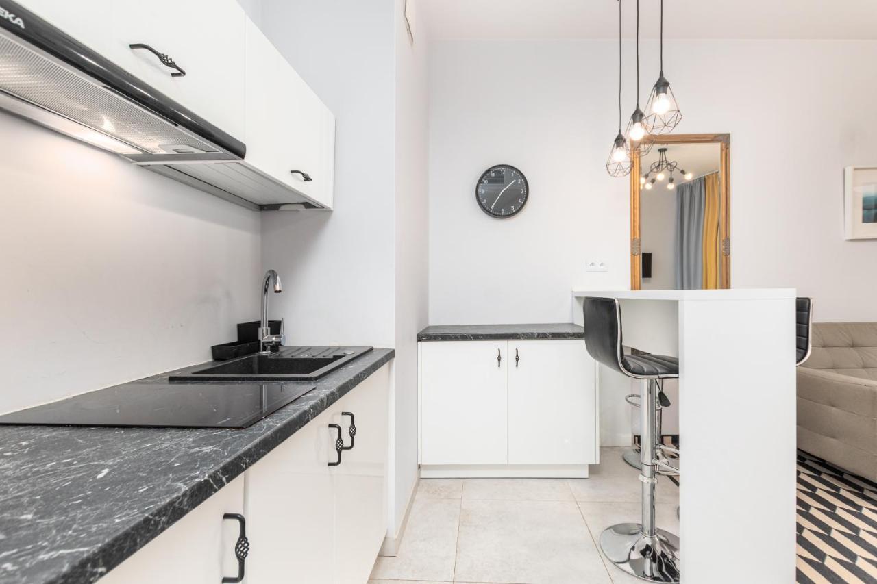 Prymasa Tysiaclecia 83A C - D By Homeprime Warsawa Bagian luar foto
